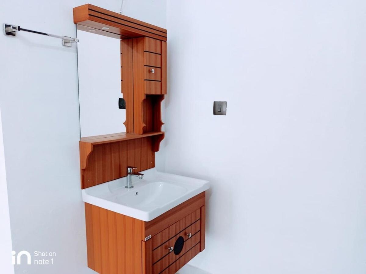 ChottanikaraElamkulam Penthouse - 3Bhk Ac With Kitchen - Kochi公寓 外观 照片